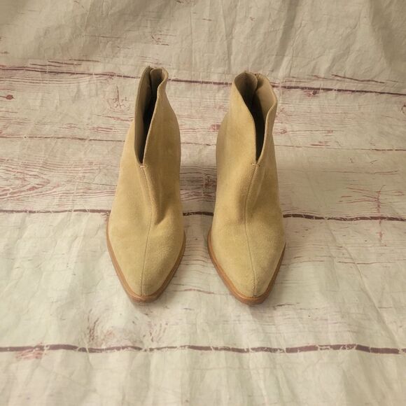 Vince Havana Notch Booties Size 8.5 - Picture 3 of 7